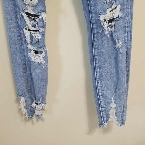 American Eagle Light Wash Distressed Hi-Rise Jegging Women's Jeans Denim 6 Short - Picture 4 of 12